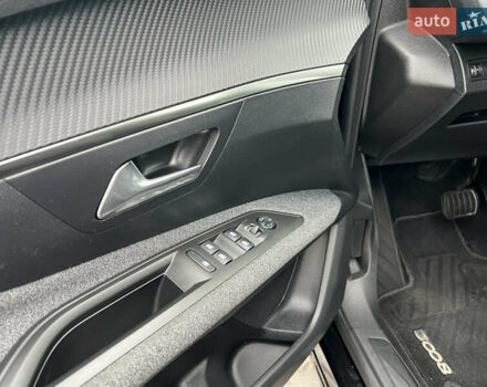 Черный Пежо 3008, объемом двигателя 1.5 л и пробегом 150 тыс. км за 18900 $, фото 11 на Automoto.ua