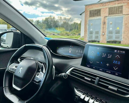 Черный Пежо 3008, объемом двигателя 1.5 л и пробегом 161 тыс. км за 19900 $, фото 3 на Automoto.ua