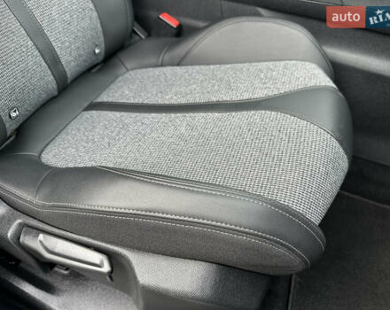 Черный Пежо 3008, объемом двигателя 1.5 л и пробегом 254 тыс. км за 17900 $, фото 43 на Automoto.ua