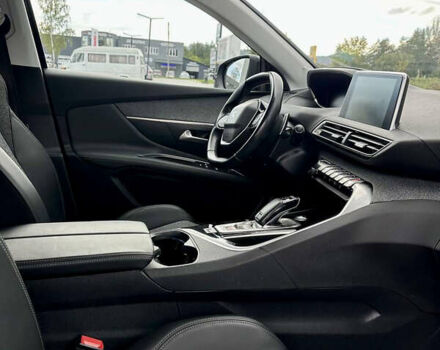 Черный Пежо 3008, объемом двигателя 1.5 л и пробегом 161 тыс. км за 19900 $, фото 6 на Automoto.ua