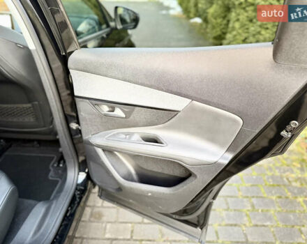 Черный Пежо 3008, объемом двигателя 1.56 л и пробегом 177 тыс. км за 19500 $, фото 40 на Automoto.ua