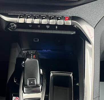 Черный Пежо 3008, объемом двигателя 1.5 л и пробегом 161 тыс. км за 20950 $, фото 17 на Automoto.ua