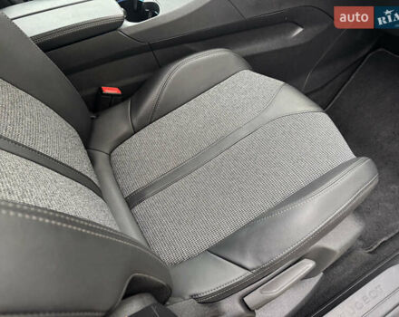 Черный Пежо 3008, объемом двигателя 1.5 л и пробегом 172 тыс. км за 20999 $, фото 32 на Automoto.ua