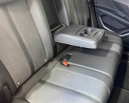 Чорний Пежо 3008, об'ємом двигуна 1.5 л та пробігом 154 тис. км за 23950 $, фото 9 на Automoto.ua