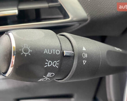 Чорний Пежо 3008, об'ємом двигуна 1.5 л та пробігом 154 тис. км за 23950 $, фото 12 на Automoto.ua