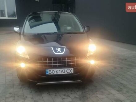 Черный Пежо 3008, объемом двигателя 1.6 л и пробегом 270 тыс. км за 7200 $, фото 1 на Automoto.ua
