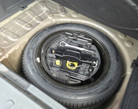 Коричневый Пежо 3008, объемом двигателя 1.6 л и пробегом 139 тыс. км за 10200 $, фото 7 на Automoto.ua