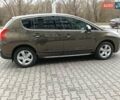 Коричневый Пежо 3008, объемом двигателя 1.56 л и пробегом 208 тыс. км за 8800 $, фото 1 на Automoto.ua