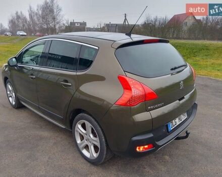 Коричневый Пежо 3008, объемом двигателя 2 л и пробегом 260 тыс. км за 10700 $, фото 7 на Automoto.ua