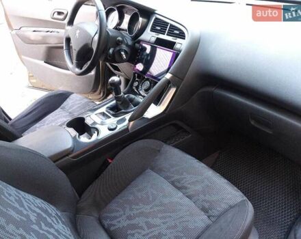 Коричневий Пежо 3008, об'ємом двигуна 1.6 л та пробігом 185 тис. км за 9200 $, фото 2 на Automoto.ua