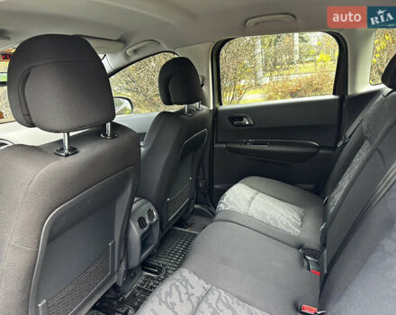 Коричневый Пежо 3008, объемом двигателя 1.6 л и пробегом 250 тыс. км за 8199 $, фото 35 на Automoto.ua