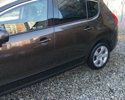 Коричневый Пежо 3008, объемом двигателя 1.56 л и пробегом 233 тыс. км за 8650 $, фото 12 на Automoto.ua