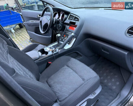 Коричневый Пежо 3008, объемом двигателя 1.6 л и пробегом 169 тыс. км за 11300 $, фото 15 на Automoto.ua