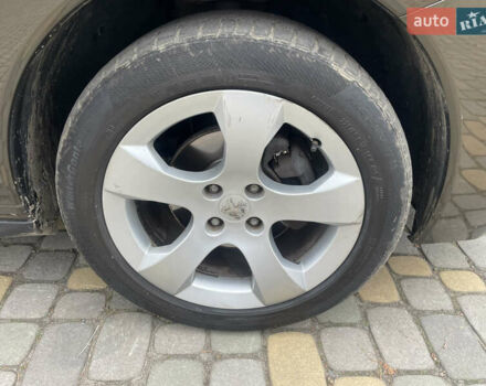 Коричневый Пежо 3008, объемом двигателя 1.6 л и пробегом 205 тыс. км за 11500 $, фото 63 на Automoto.ua