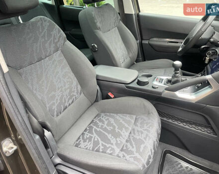 Коричневый Пежо 3008, объемом двигателя 1.6 л и пробегом 205 тыс. км за 11500 $, фото 37 на Automoto.ua