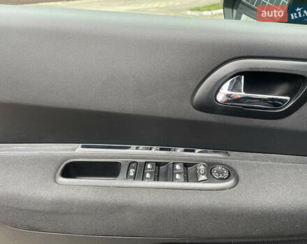 Коричневый Пежо 3008, объемом двигателя 1.6 л и пробегом 205 тыс. км за 11500 $, фото 33 на Automoto.ua