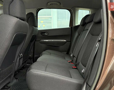 Коричневий Пежо 3008, об'ємом двигуна 1.6 л та пробігом 197 тис. км за 9900 $, фото 10 на Automoto.ua