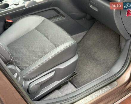 Коричневий Пежо 3008, об'ємом двигуна 1.6 л та пробігом 160 тис. км за 11900 $, фото 24 на Automoto.ua