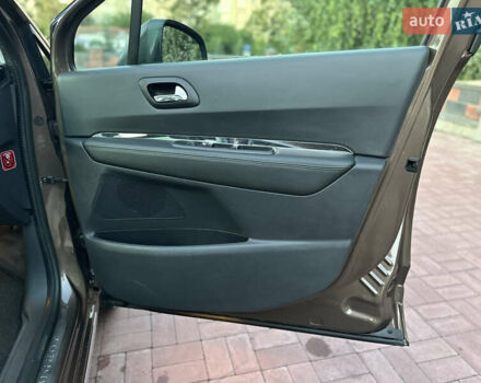 Коричневий Пежо 3008, об'ємом двигуна 1.6 л та пробігом 130 тис. км за 12200 $, фото 24 на Automoto.ua