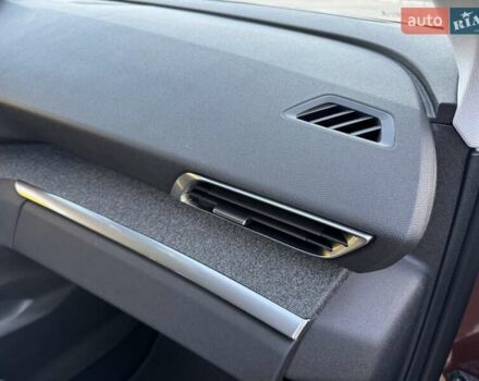 Коричневый Пежо 3008, объемом двигателя 2 л и пробегом 99 тыс. км за 20900 $, фото 23 на Automoto.ua