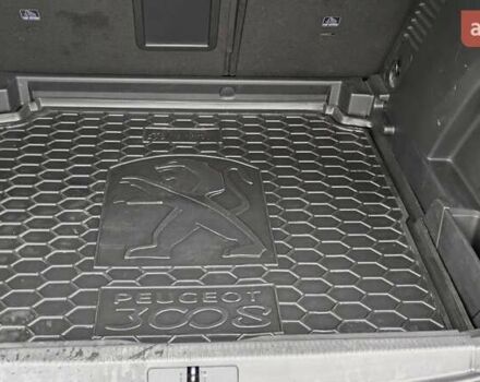 Коричневый Пежо 3008, объемом двигателя 1.6 л и пробегом 123 тыс. км за 16400 $, фото 10 на Automoto.ua