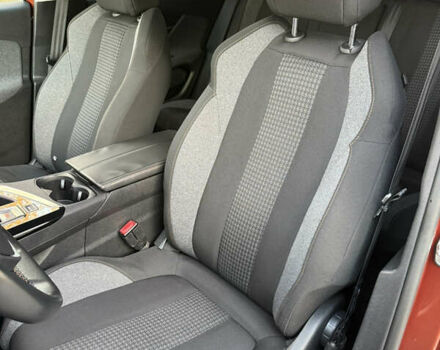 Коричневый Пежо 3008, объемом двигателя 1.56 л и пробегом 195 тыс. км за 17600 $, фото 24 на Automoto.ua