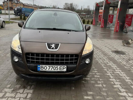 Коричневый Пежо 3008, объемом двигателя 1.6 л и пробегом 232 тыс. км за 10700 $, фото 1 на Automoto.ua