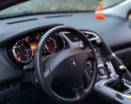 Красный Пежо 3008, объемом двигателя 1.6 л и пробегом 241 тыс. км за 8800 $, фото 13 на Automoto.ua