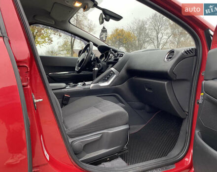 Красный Пежо 3008, объемом двигателя 1.56 л и пробегом 262 тыс. км за 8800 $, фото 10 на Automoto.ua