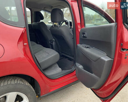 Красный Пежо 3008, объемом двигателя 1.56 л и пробегом 262 тыс. км за 8800 $, фото 11 на Automoto.ua