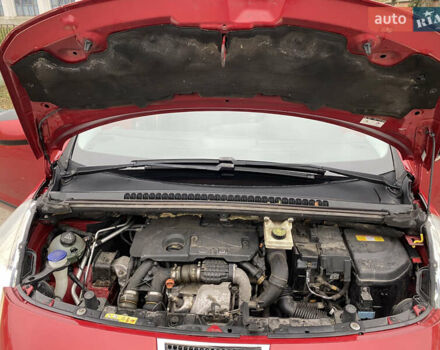 Красный Пежо 3008, объемом двигателя 1.56 л и пробегом 262 тыс. км за 8800 $, фото 18 на Automoto.ua