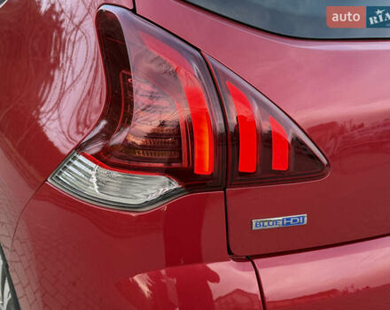 Красный Пежо 3008, объемом двигателя 1.6 л и пробегом 207 тыс. км за 12800 $, фото 40 на Automoto.ua
