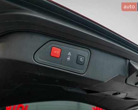 Червоний Пежо 3008, об'ємом двигуна 2 л та пробігом 126 тис. км за 21041 $, фото 7 на Automoto.ua