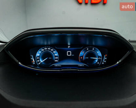 Червоний Пежо 3008, об'ємом двигуна 2 л та пробігом 126 тис. км за 21041 $, фото 13 на Automoto.ua