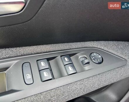 Красный Пежо 3008, объемом двигателя 2 л и пробегом 127 тыс. км за 23490 $, фото 15 на Automoto.ua