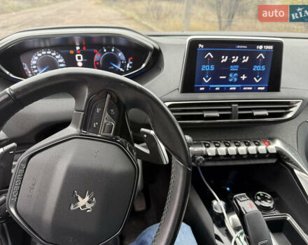 Червоний Пежо 3008, об'ємом двигуна 2 л та пробігом 123 тис. км за 23700 $, фото 11 на Automoto.ua