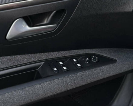 Красный Пежо 3008, объемом двигателя 1.5 л и пробегом 203 тыс. км за 21500 $, фото 18 на Automoto.ua