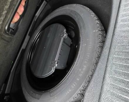 Красный Пежо 3008, объемом двигателя 1.5 л и пробегом 159 тыс. км за 21750 $, фото 68 на Automoto.ua