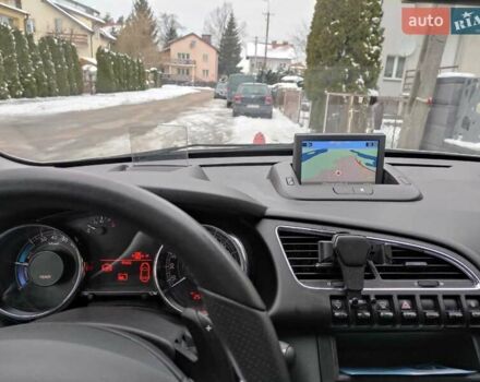 Пежо 3008, объемом двигателя 2 л и пробегом 258 тыс. км за 10254 $, фото 1 на Automoto.ua