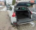 Пежо 3008, объемом двигателя 2 л и пробегом 258 тыс. км за 10254 $, фото 2 на Automoto.ua