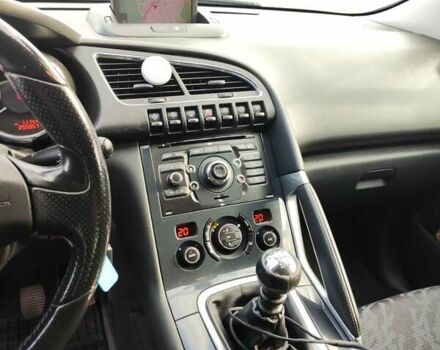 Пежо 3008, объемом двигателя 1.6 л и пробегом 255 тыс. км за 9000 $, фото 17 на Automoto.ua
