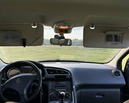 Пежо 3008, объемом двигателя 1.6 л и пробегом 278 тыс. км за 7600 $, фото 21 на Automoto.ua