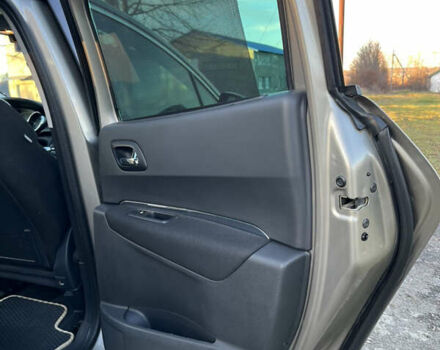 Пежо 3008, объемом двигателя 1.6 л и пробегом 249 тыс. км за 9800 $, фото 50 на Automoto.ua