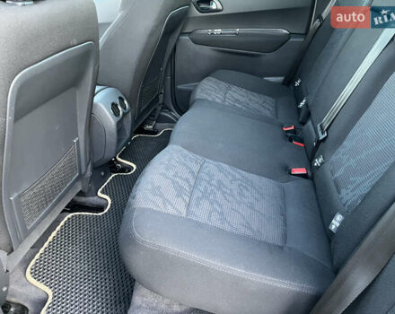 Пежо 3008, объемом двигателя 1.6 л и пробегом 249 тыс. км за 9800 $, фото 40 на Automoto.ua