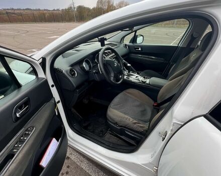Пежо 3008, объемом двигателя 16 л и пробегом 268 тыс. км за 9200 $, фото 5 на Automoto.ua