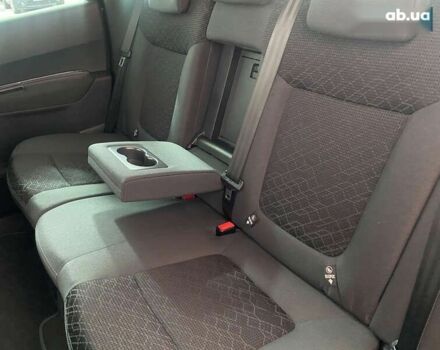 Пежо 3008, объемом двигателя 1.6 л и пробегом 214 тыс. км за 12450 $, фото 11 на Automoto.ua