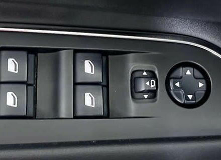 Пежо 3008, объемом двигателя 1.5 л и пробегом 161 тыс. км за 20950 $, фото 12 на Automoto.ua