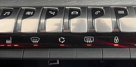 Пежо 3008, объемом двигателя 2 л и пробегом 175 тыс. км за 23350 $, фото 26 на Automoto.ua