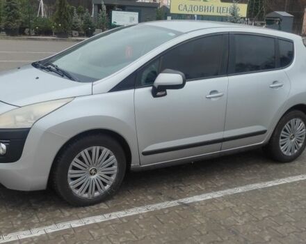 Серый Пежо 3008, объемом двигателя 1.6 л и пробегом 192 тыс. км за 6700 $, фото 1 на Automoto.ua