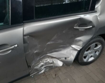 Серый Пежо 3008, объемом двигателя 1.6 л и пробегом 215 тыс. км за 5300 $, фото 4 на Automoto.ua